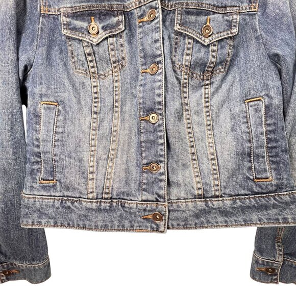 JCP Blue Jeans Denim Jacket Medium Distressed 93677 Button Pockets Short Classic - Picture 3 of 10